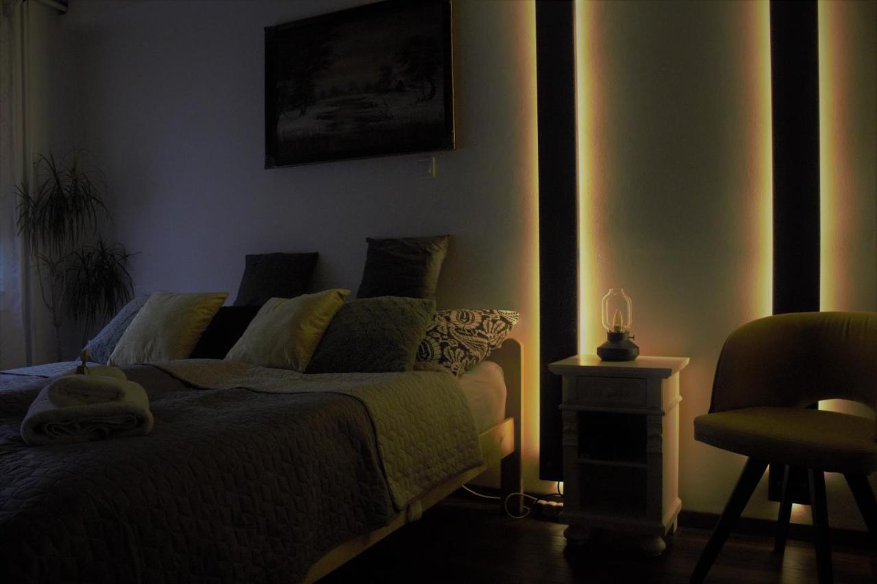 Kishaz Apartman Eger Extérieur photo