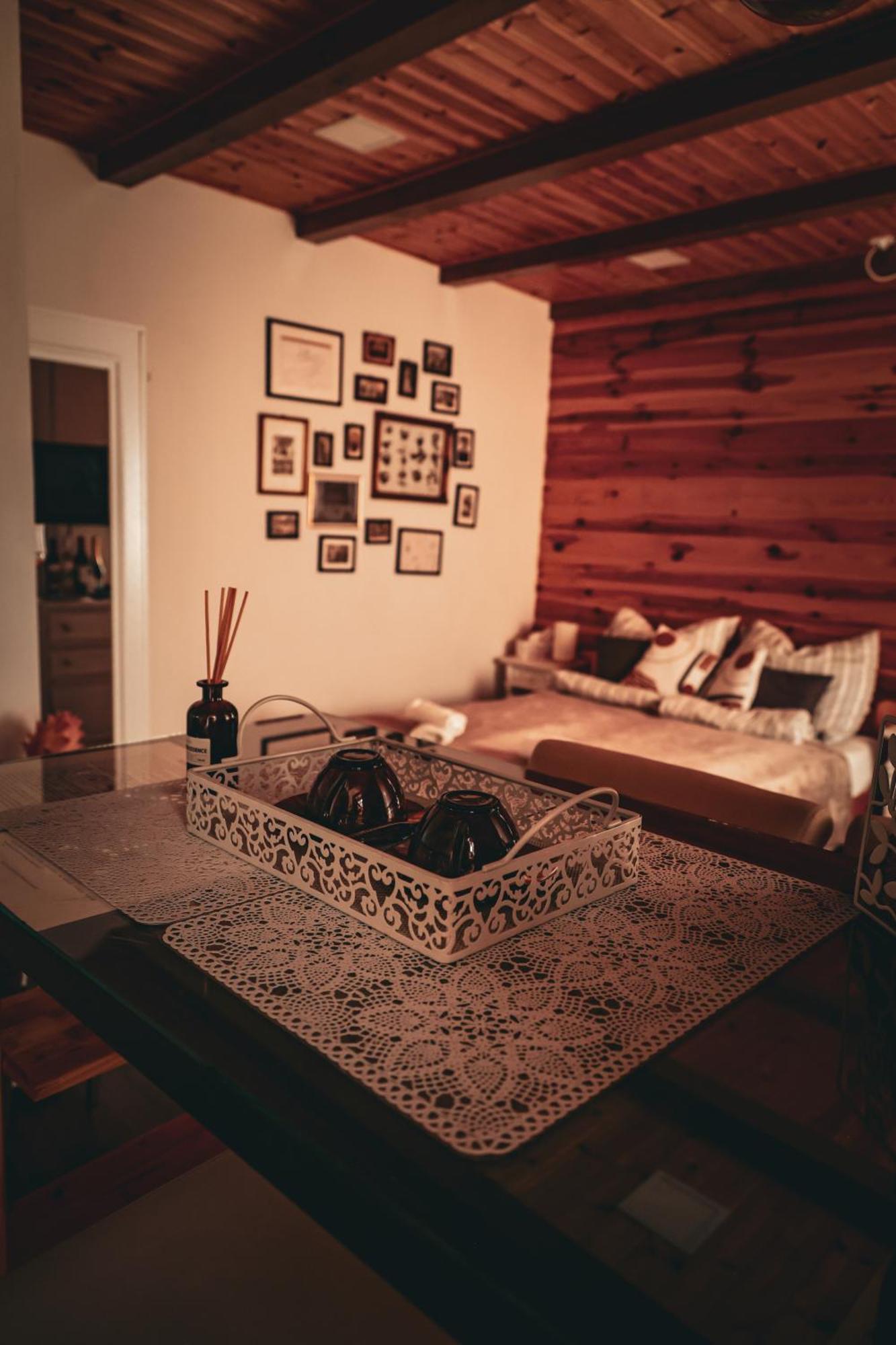 Kishaz Apartman Eger Extérieur photo